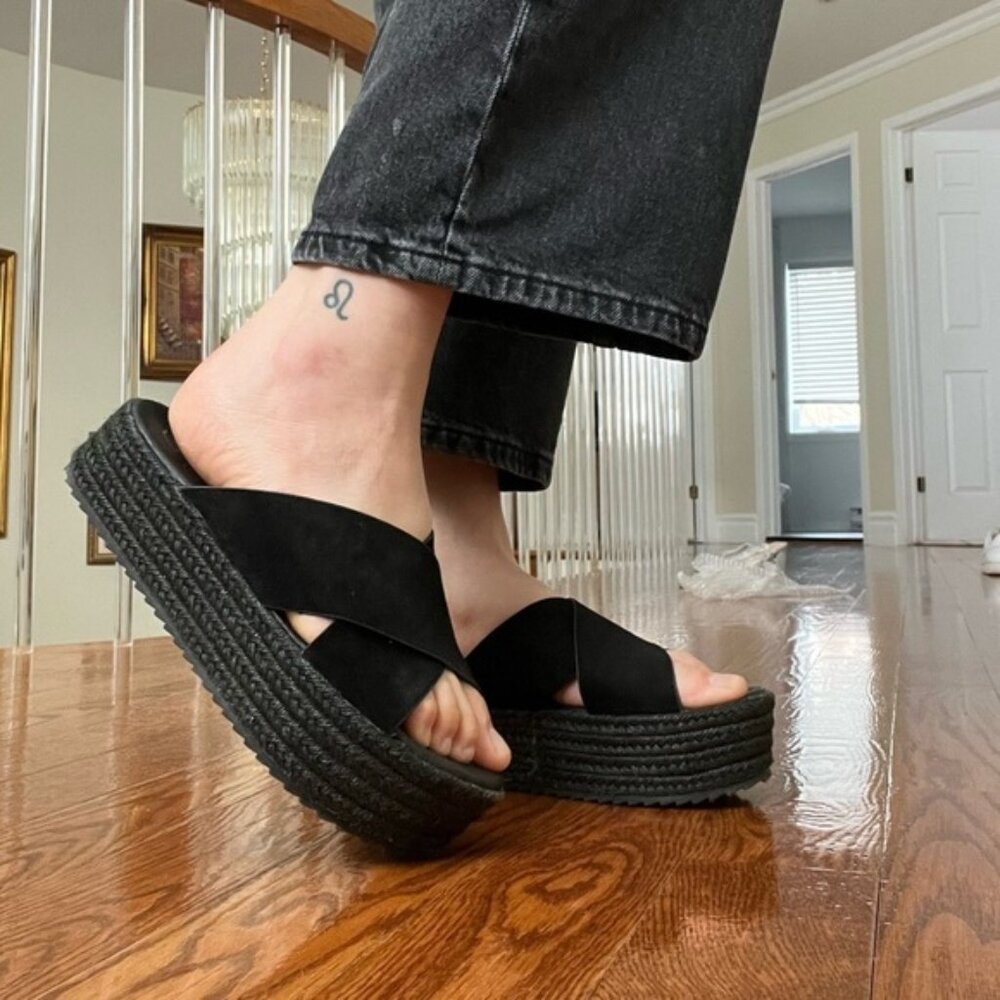 Coolway 1.5 Inch Platform Slides Size 8 Bold Casual Summer Footwear